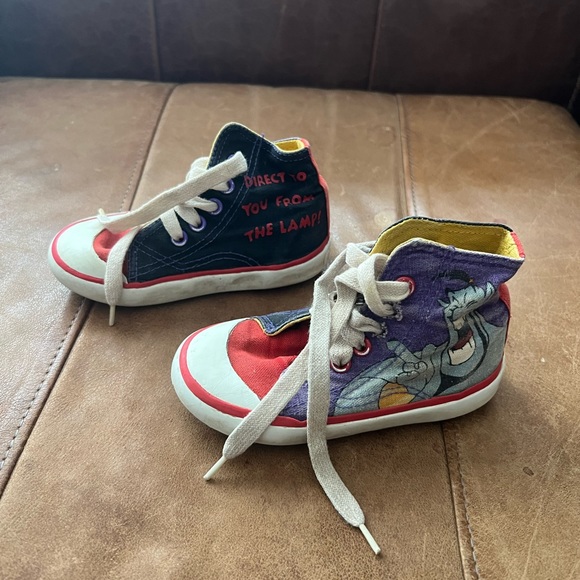 90s Disney Aladdin Shoes - Picture 2 of 7